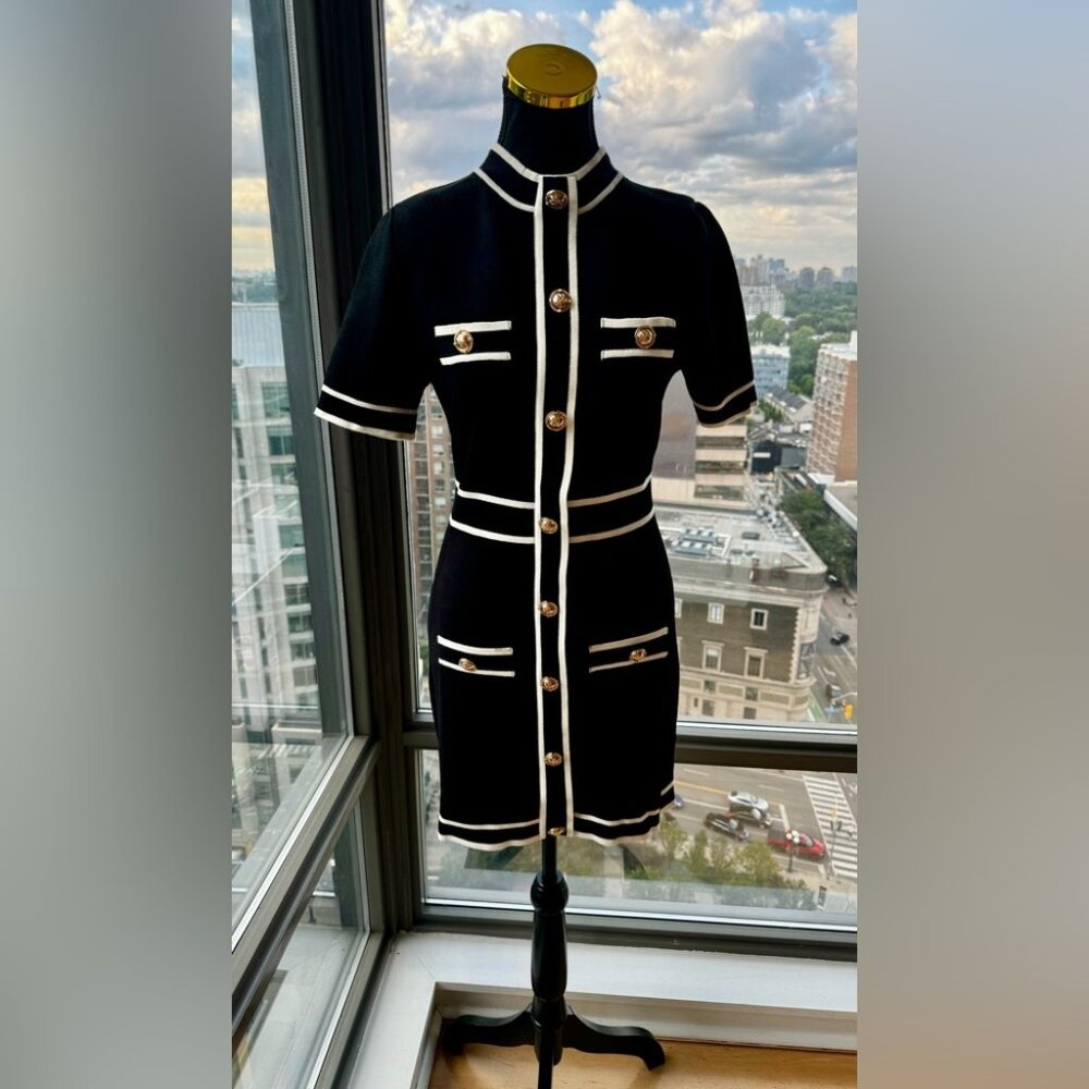 🆕KARL LAGERFELD🧿 NWT Classic Knit Dress with Embroidered Monogram, Black, Sz S - Picture 4 of 16